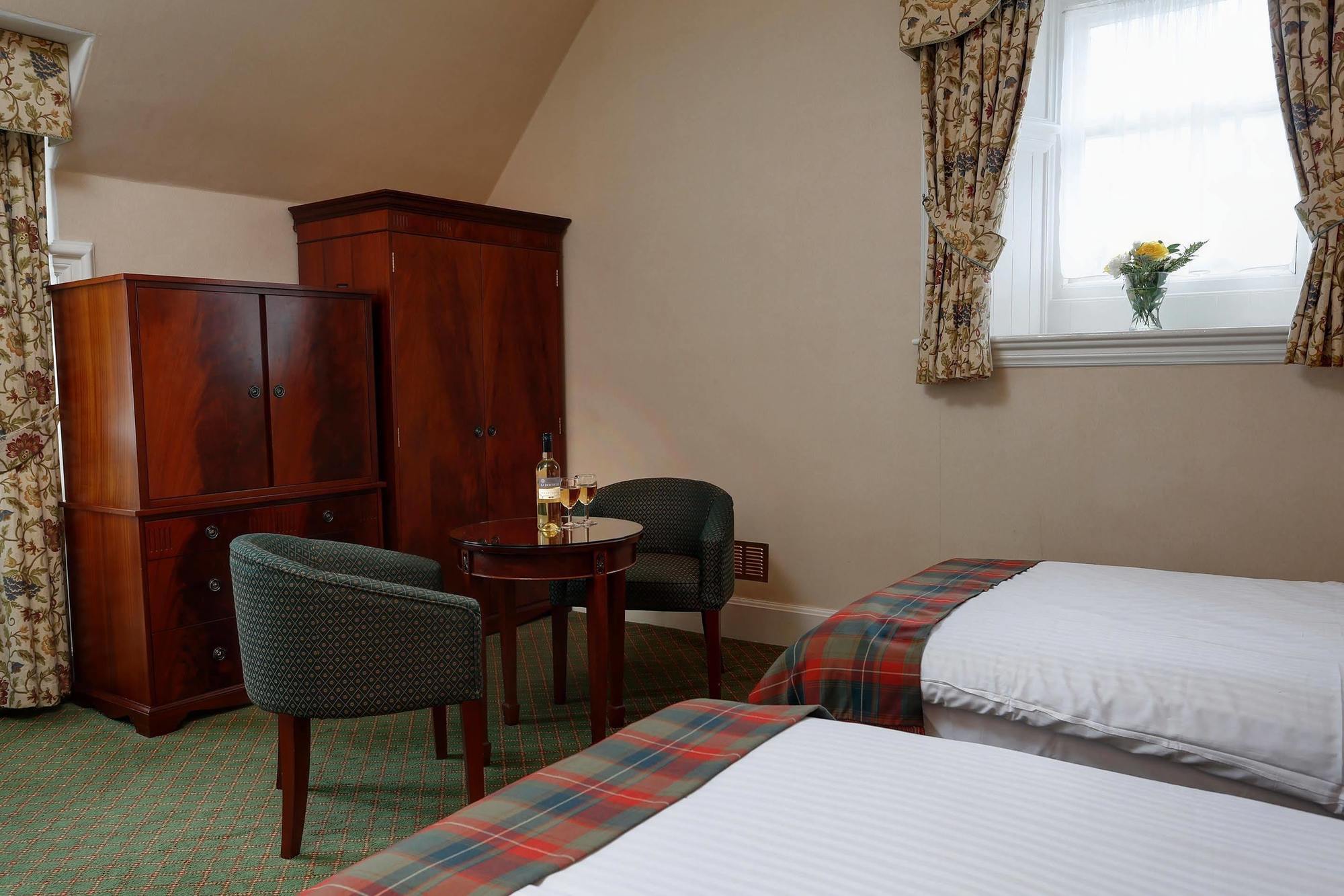 Best Western Cartland Bridge Hotel Lanark Room photo